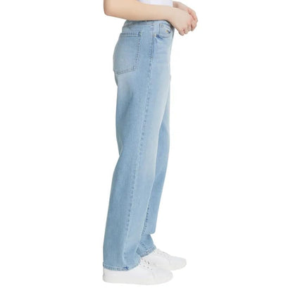 Gloria Vanderbilt Women’s Straight Leg Relaxed Fit Cotton Stretch Jean (Light Blue, 16)
