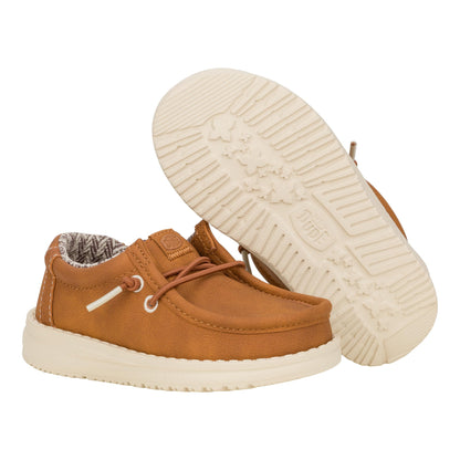 HEYDUDE Boy's Youth Wally Classic Slip On Loafer, Tan Size 3 | Elastic Laces | Flexible Sole | Boys Casual Shoe
