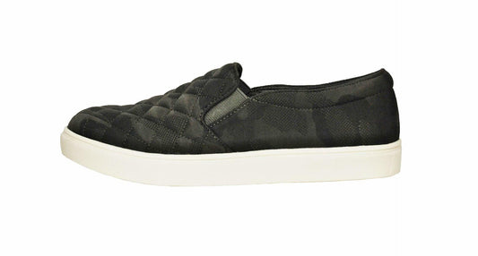 CUSHIONAIRE Women's Reena Comfort Quilted Sneaker, Camouflage, 11W