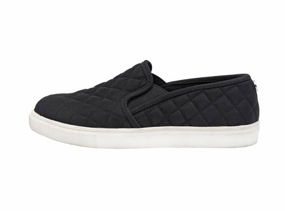 CUSHIONAIRE Women's Comfort Quilted Sneaker, Black, 6.5 W