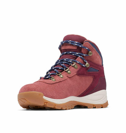 Columbia Women's Newton Ridge Plus Waterproof Amped, Beetroot/Deep Madeira, 6.5