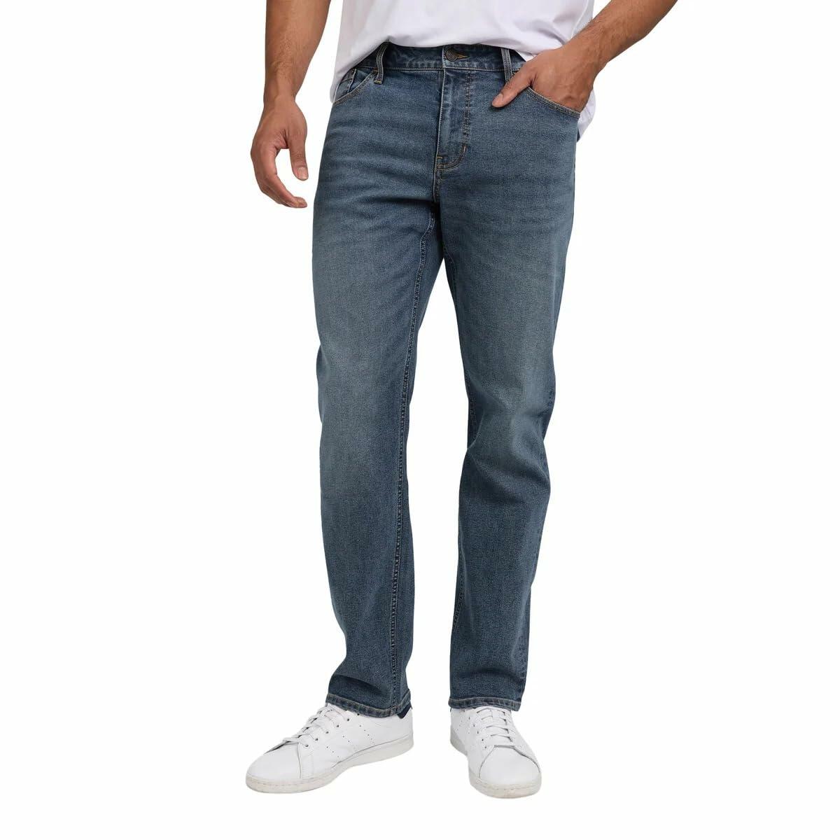 IZOD Men’s Straight Fit Classic 5-Pocket Style Jean (Blue, 40W x 32L)