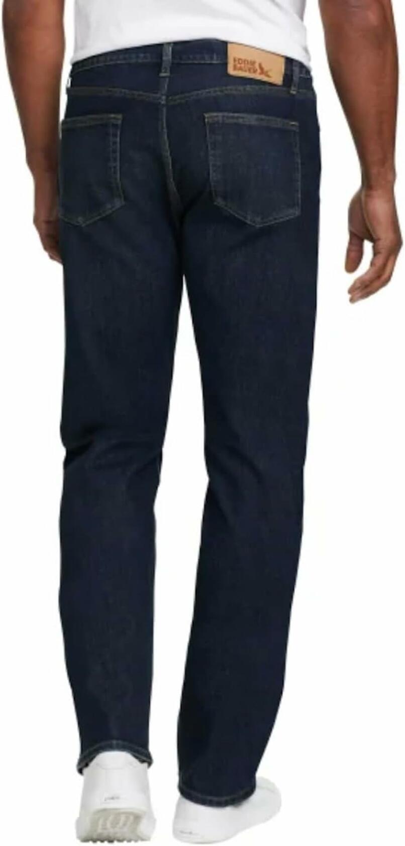 Eddie Bauer Men�s Regular Fit Two-Way Stretch Jean (Dark Blue, 40W x 30L)