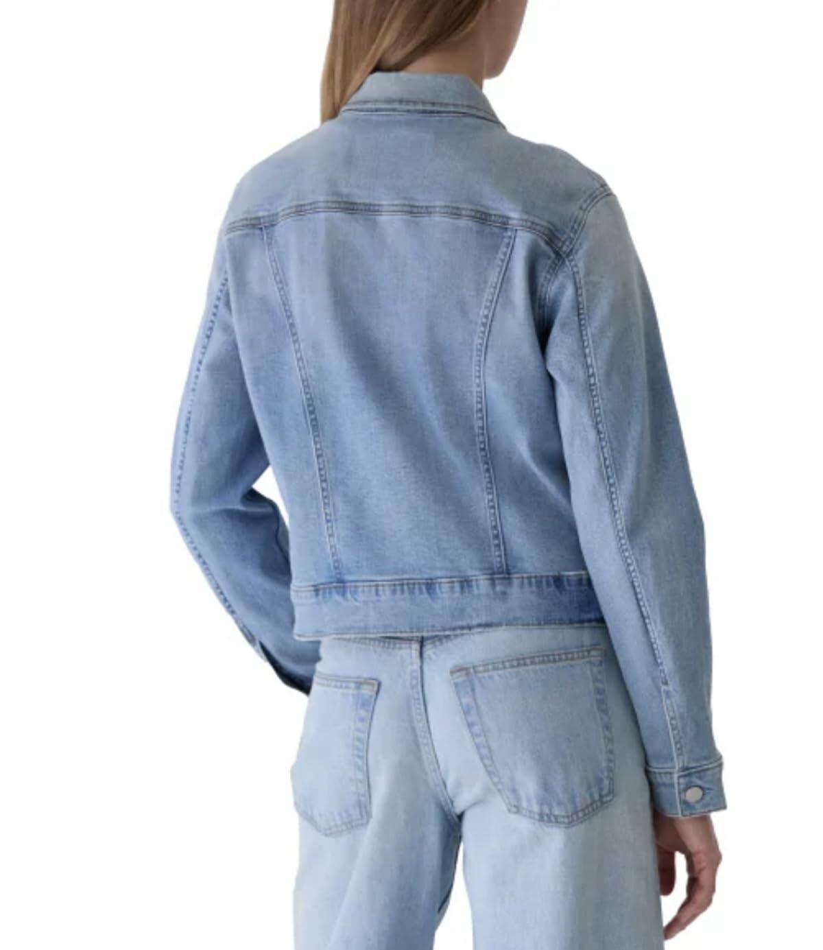 Calvin Klein Women's Long Sleeve Button Up Denim Classic Trucker Jacket (US, Alpha, XX-Large, Regular, Regular, Storm Blue (Medium/Dark Denim))