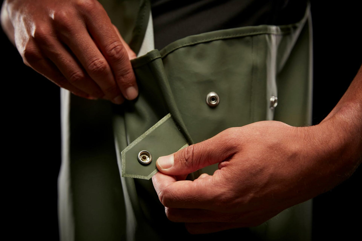 Helly-Hansen Workwear Storm Waterproof Bib Pants for Men - Breathable & PVC-Coated Waterproof Bibs - Work Overalls for Men - 480 Army Green - X-Large