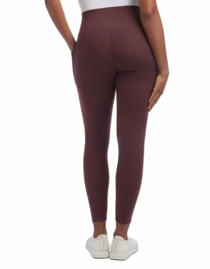 Danskin Women's Brushed Satin Stitch 7/8 Legging (US, Alpha, Small, Regular, Regular, Sassafras (Dark Red))